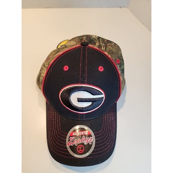 NCAA Authentic Zephyr Georgia Bulldogs Camo Snap Back Mossy Oak Hat UGA Dogs - Picture 1 of 8